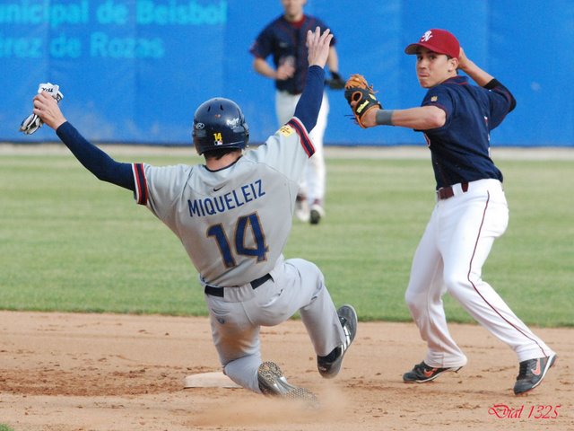 FC Barcelona vs. Baseball Navarra