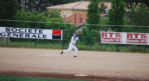 Outfielder catching Ball at Challenge de France