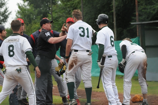Benches clear as Pulheim beats Cologne Benches clear as Pulheim beats Cologne