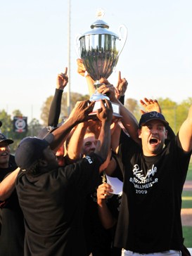 Heidenheim_celebrates