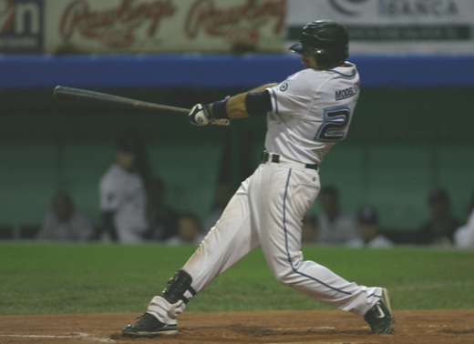 Claudio Liverziani hits a homerun during the 2009 Italian Series