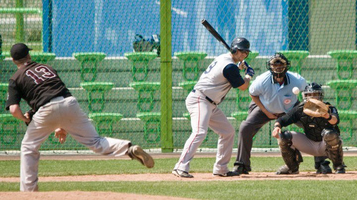 Bern Cardinals beat Zurich Challengers twice Bern Cardinals beat Zurich Challengers twice