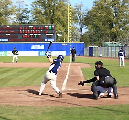 Sluijter last at bat
