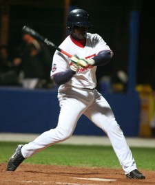 Carlos Villalobos (De Angelis Godo Knights) hit six homeruns this season