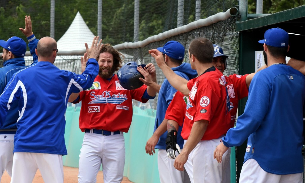20150206-Eurocup-SAN-MARINO-esulta-dopo-prima-vittoria-(Lorenzo-Bellocchio)